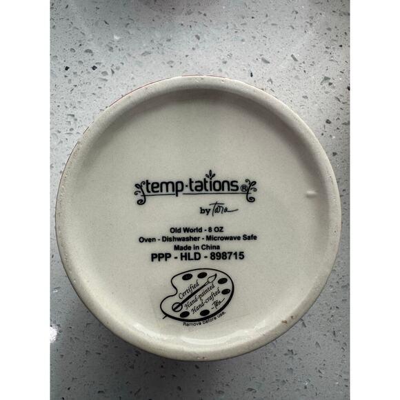 Temp-tations Ovenware Set-of-4 (8oz) Ramekins w/Stoneware Lid, (Old World Red) - Picture 3 of 4